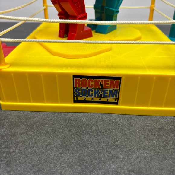 Rockem Sockem Robots 2014 Toy Kids Game Play - Picture 2 of 4